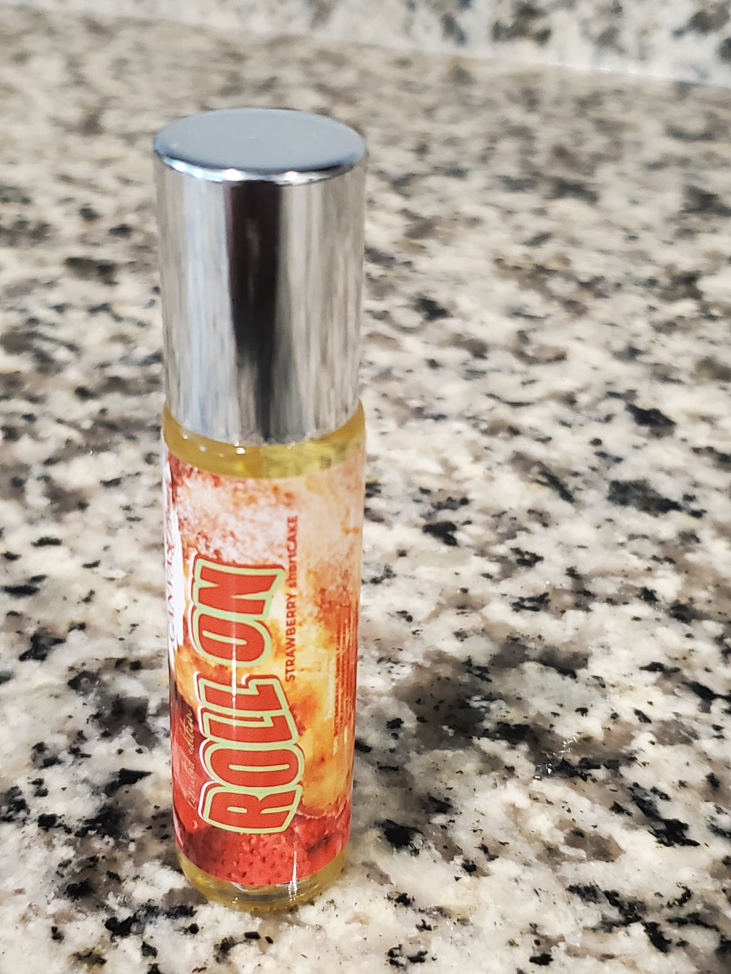 CANVAS Beauty Brand Scented Rollerball (Strawberry)