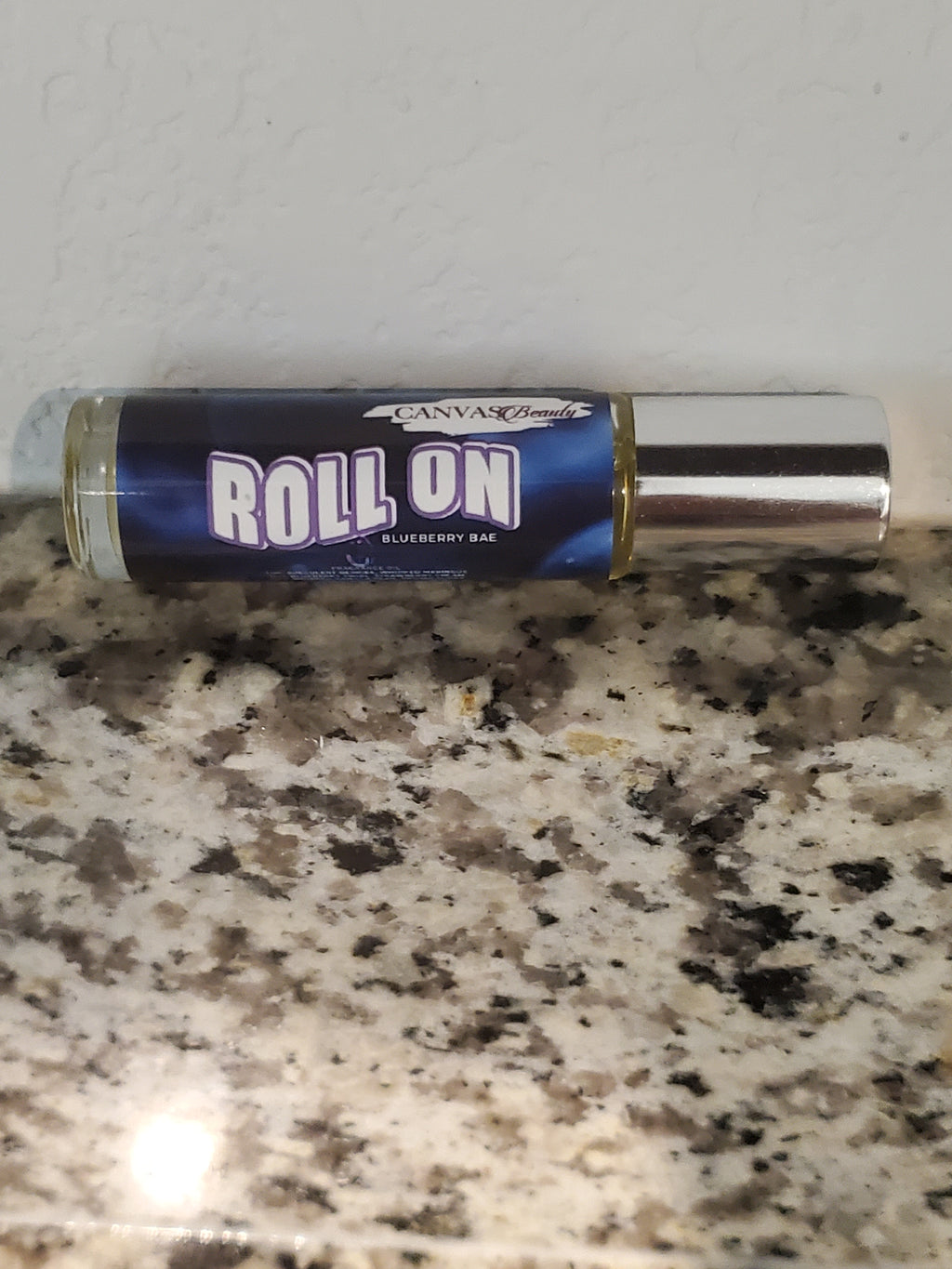 CANVAS Beauty Brand Scented Rollerball (Blueberry)