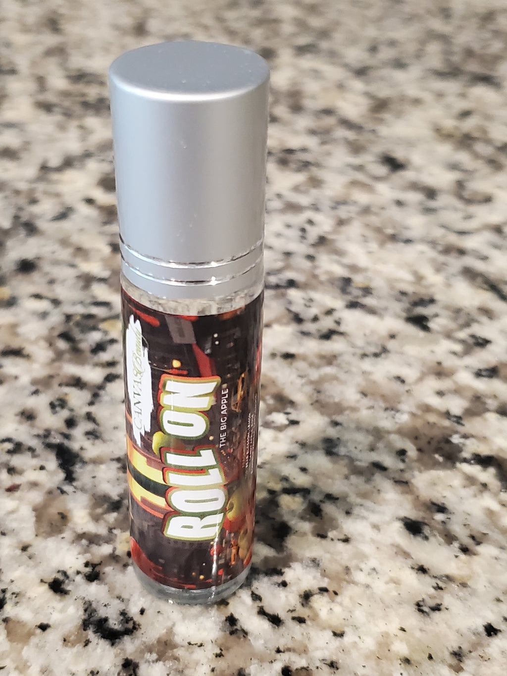 CANVAS Beauty Brand Scented Rollerball (Apple)