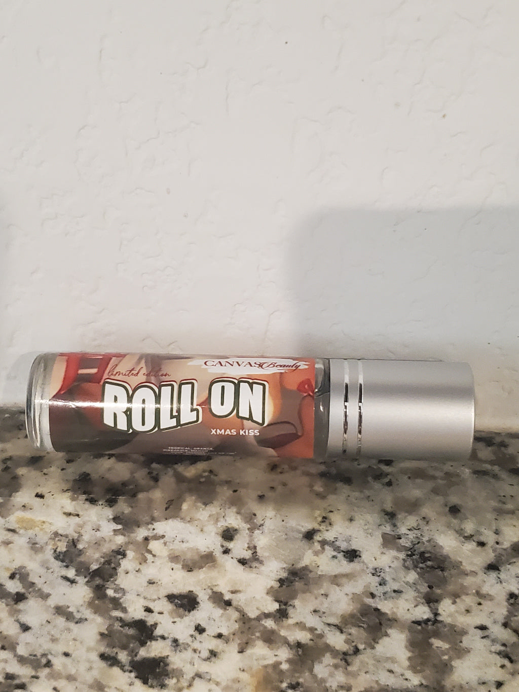 CANVAS Beauty Brand Scented Rollerball (Xmas Kiss)