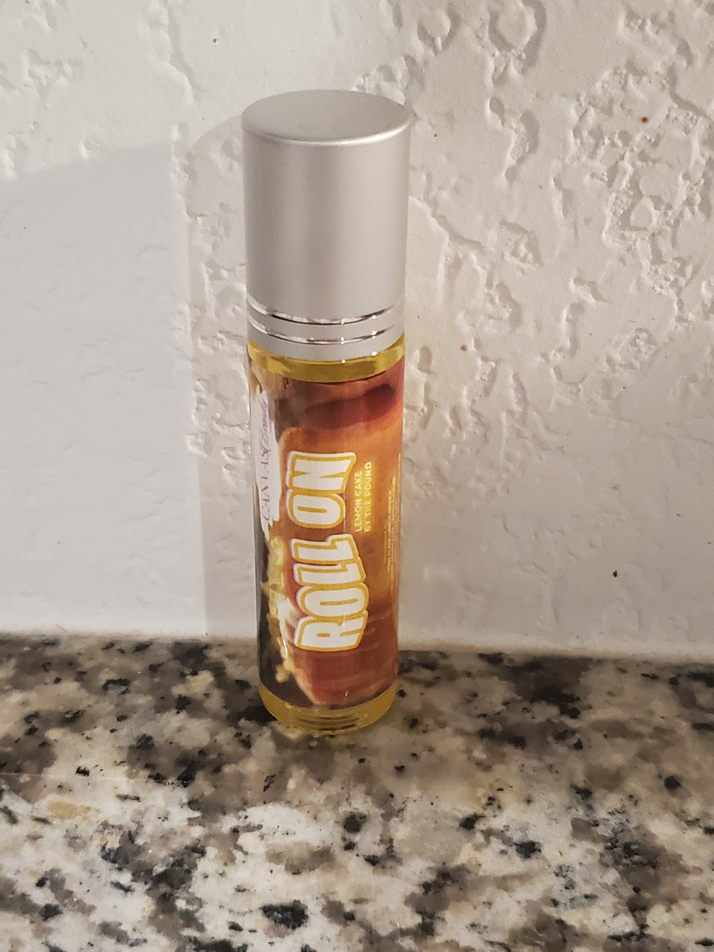 CANVAS Beauty Brand Scented Rollerball (Lemon cake)