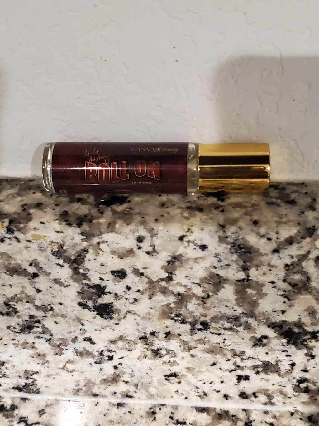 CANVAS BEAUTY X LALA ANTHONY COLLAB (La Intense Scented Rollerball)
